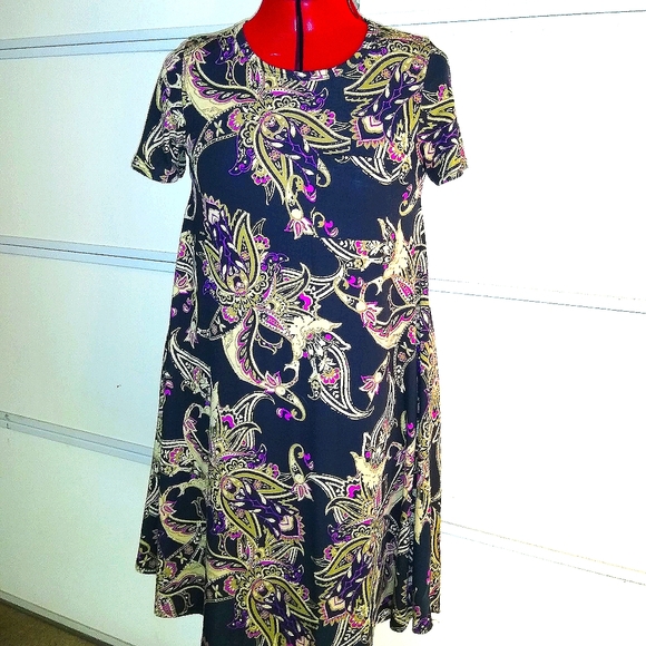 LulaRoe dress, XXS, can fit a small, black multi Colorful - Picture 1 of 4